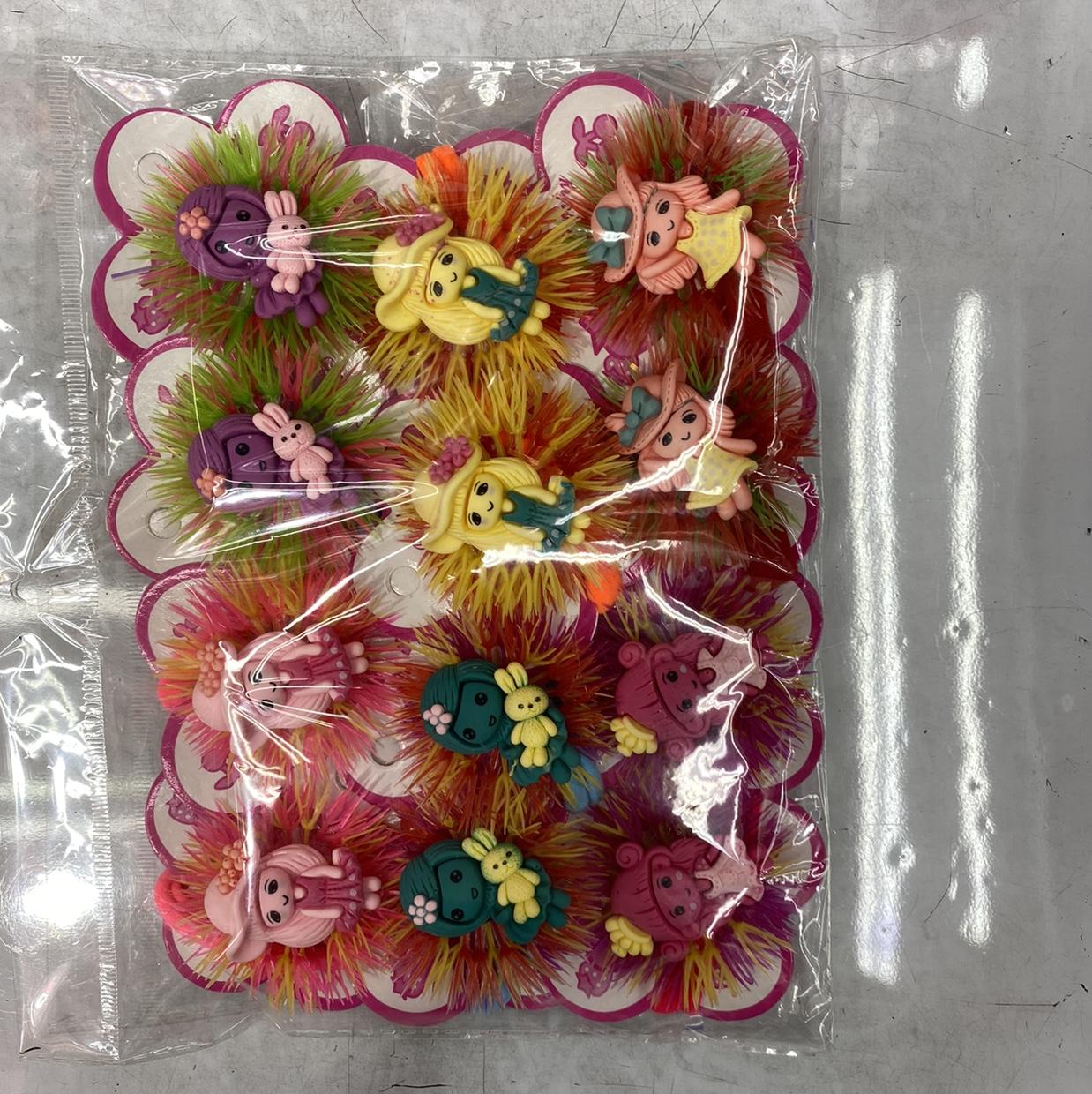 Grass flower girl rubber band
