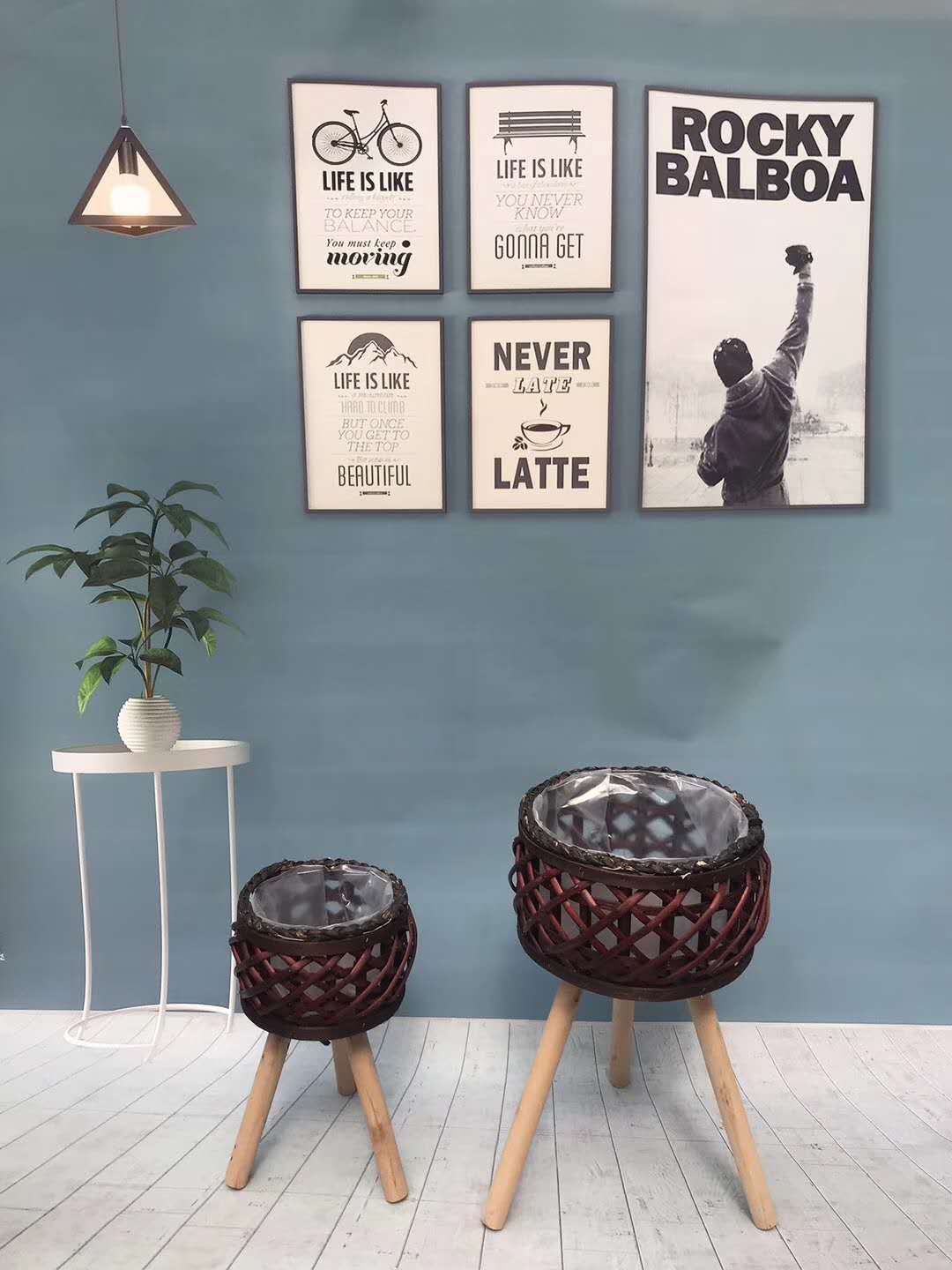 厂家直销落地草编篮花架木质手工编织花篮三角支架花盆摆件