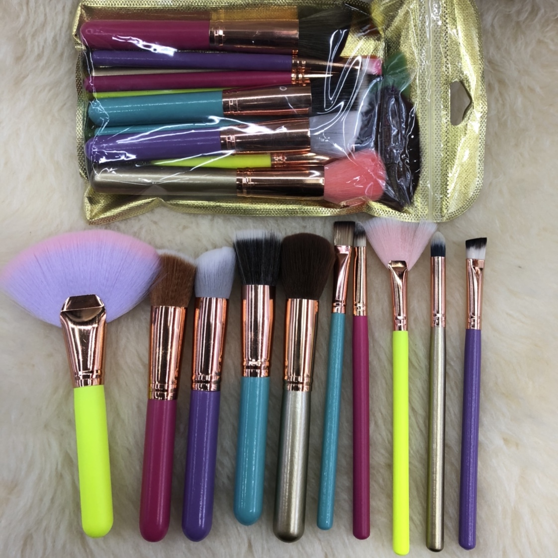 Makeup brush 5 big 5 small wooden handle color
