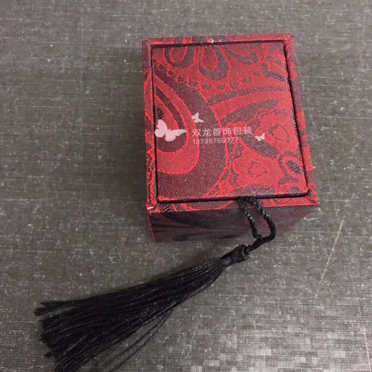 高档首饰盒创意流苏缎布提花腰果花戒指吊坠手镯手链项链礼品盒包装盒珠宝首饰盒