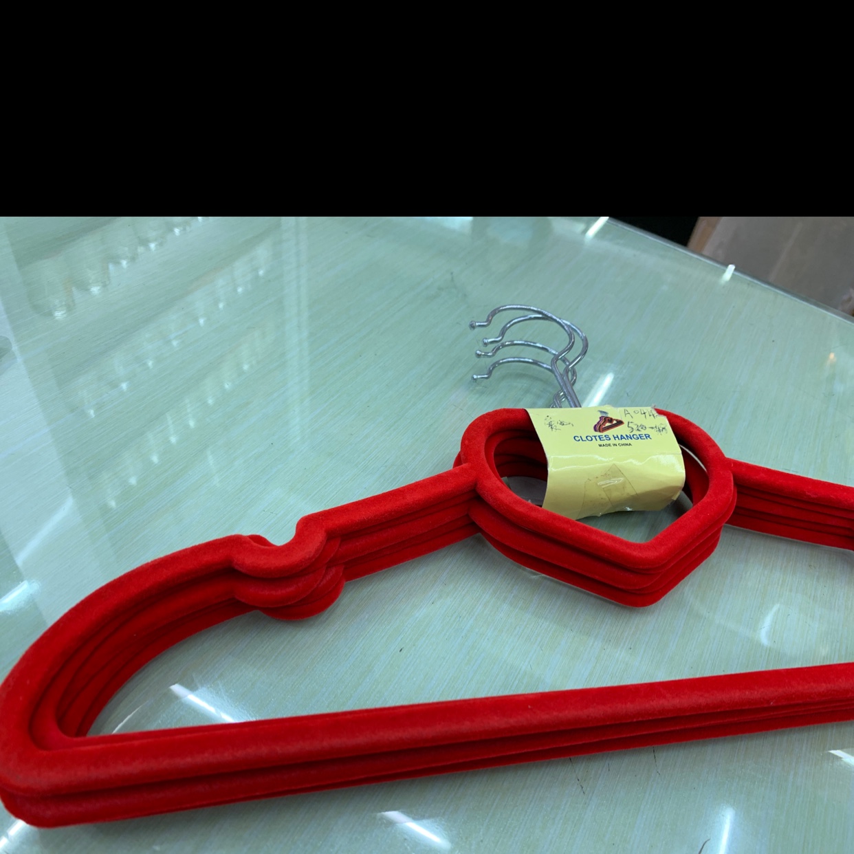 爱心植绒衣架产品图