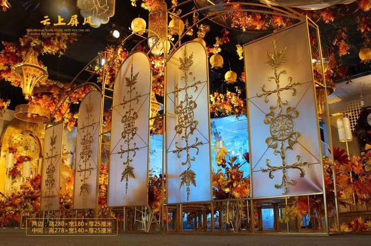 New Love River background wedding props, wedding supplies, aerial pendants, ceiling decorations, crystal hotel ceiling decorative screens Specification image