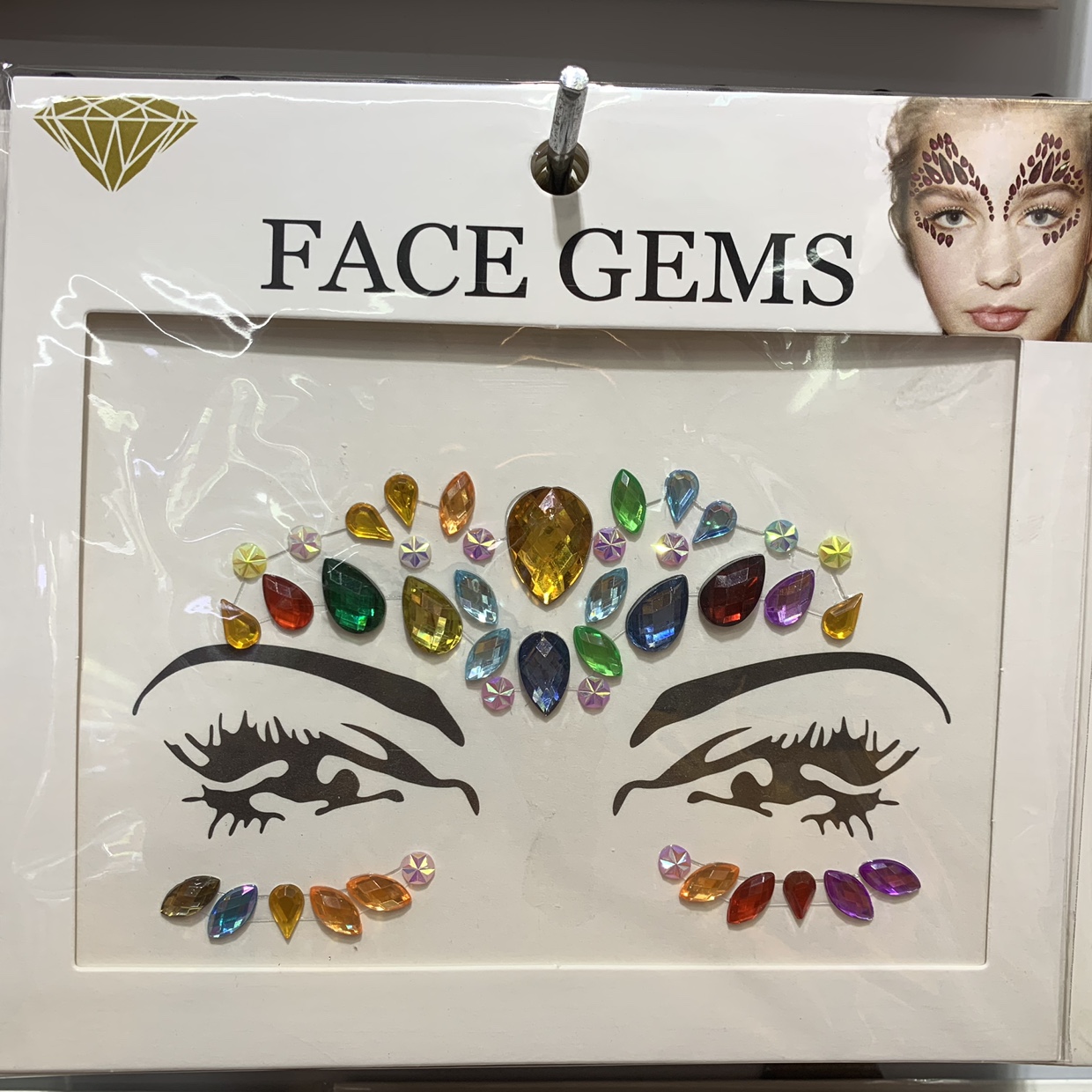 钻石脸贴 脸部钻石贴纸 亚克力贴纸 脸部装饰贴纸
脸贴 贴纸 钻石贴纸 节日脸贴 party钻石脸贴 眉心钻亚克力脸贴细节图