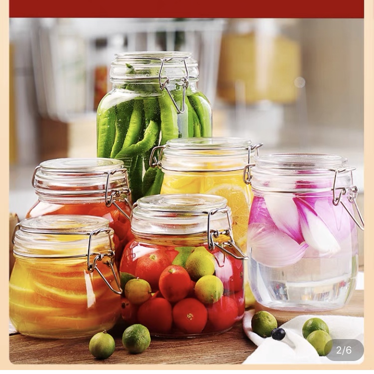 Lead-free glass bottle thumbnail