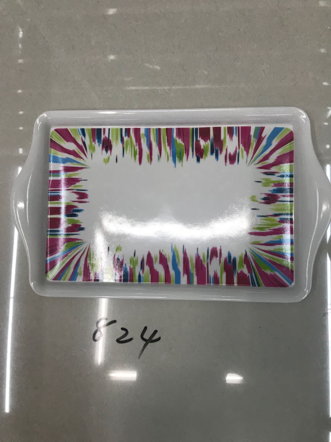 Symmetrical melamine plate 824 flower detail image 1