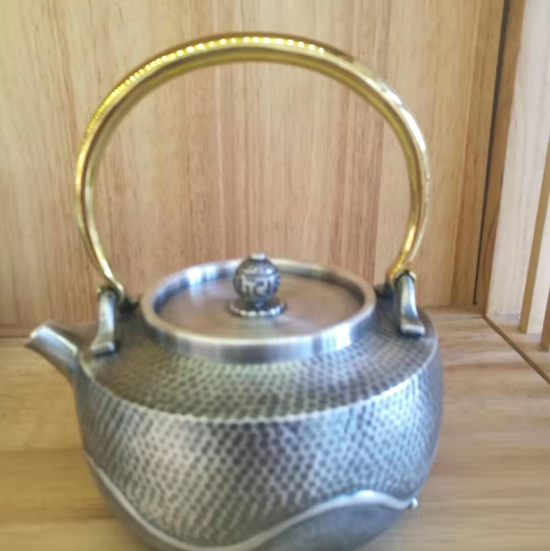 Silver pot, one-piece silver pot, pure silver, handcrafted silver pot, handle, kettle, fine style 1