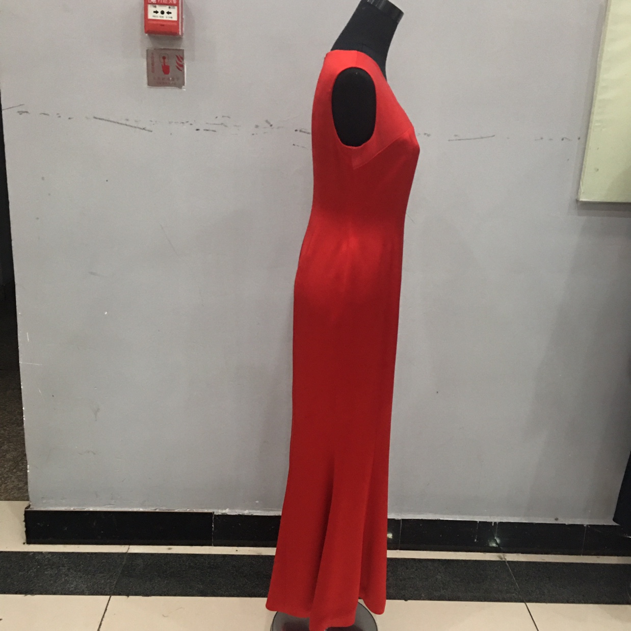 Silk acetate applique dress details Picture