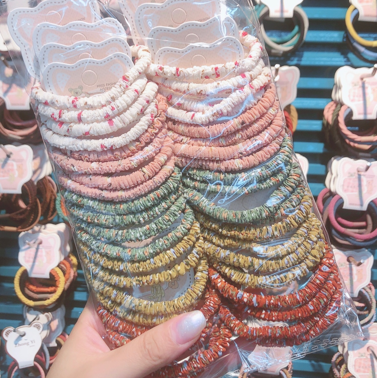 2 thin cloth hair bands, 20 cards per pack details Picture