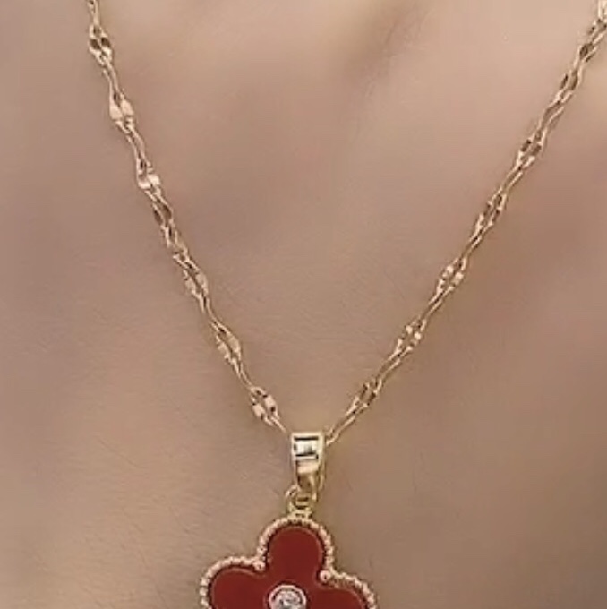 Drip necklace thumbnail