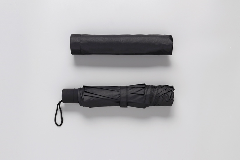 10K 68 Extra Large Triple Fold Umbrella Sleeps 2-3 People Black