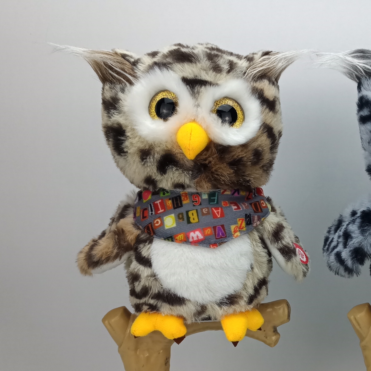 Audio owl plush electric toy manufacturer, electric simulation toy, speaking repeat, owl glow, flapping wings, bird chirping, birthday gift merchant Hai HNR details Picture