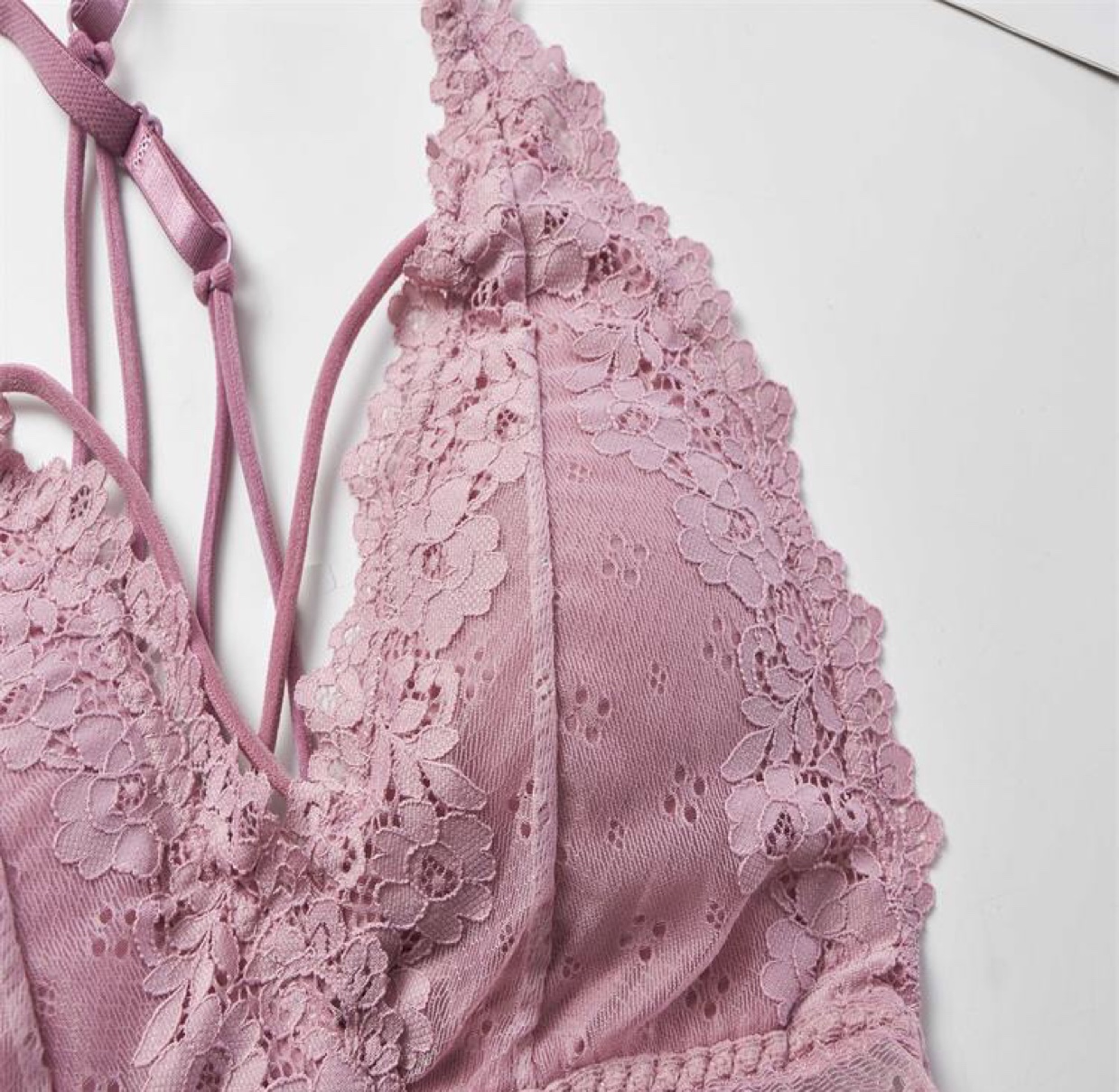 Best-selling sexy lace for women with a beautiful back and transparent strapless design undefined