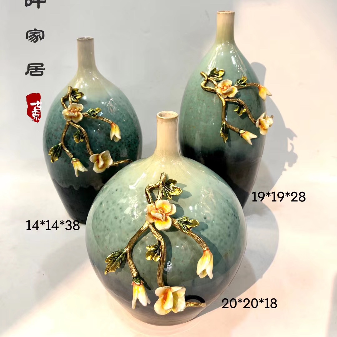 Three-piece enamel porcelain set