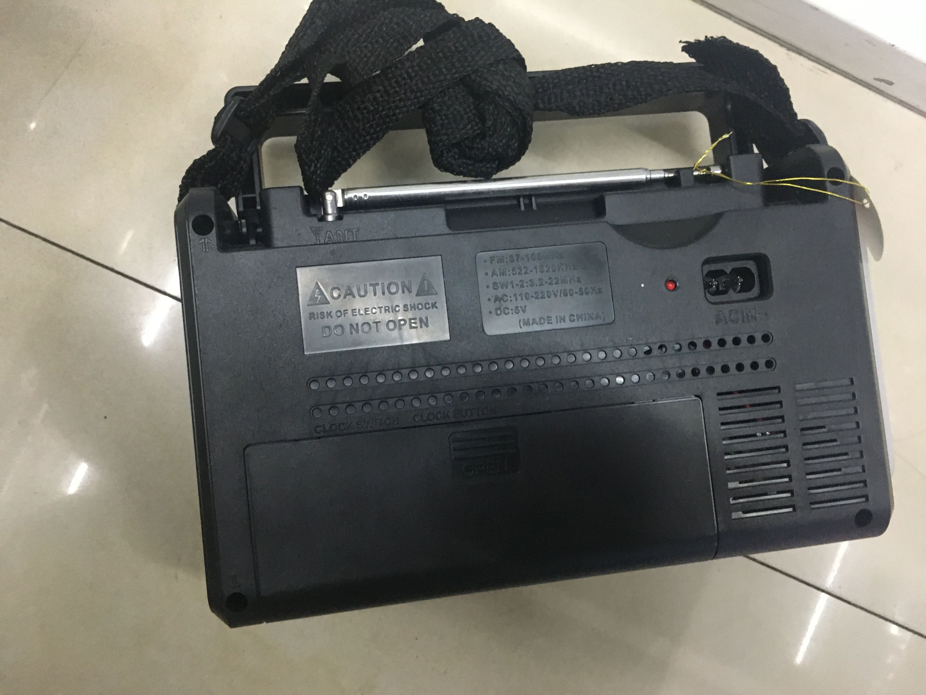 M-U40 Export Radio details Picture
