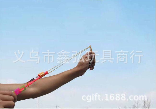 闪光飞箭橡皮筋弹射 飞箭弹弓飞天仙子发光玩具 夜市地摊爆款详情6