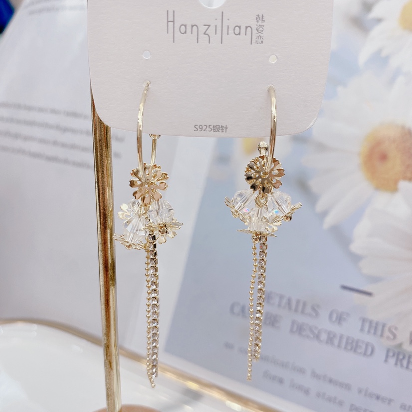 Crystal earrings thumbnail