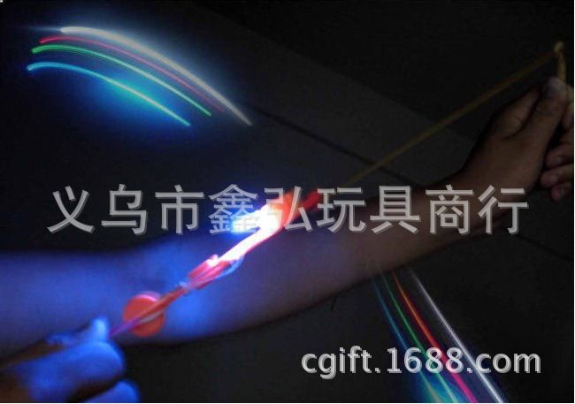 闪光飞箭橡皮筋弹射 飞箭弹弓飞天仙子发光玩具 夜市地摊爆款详情2