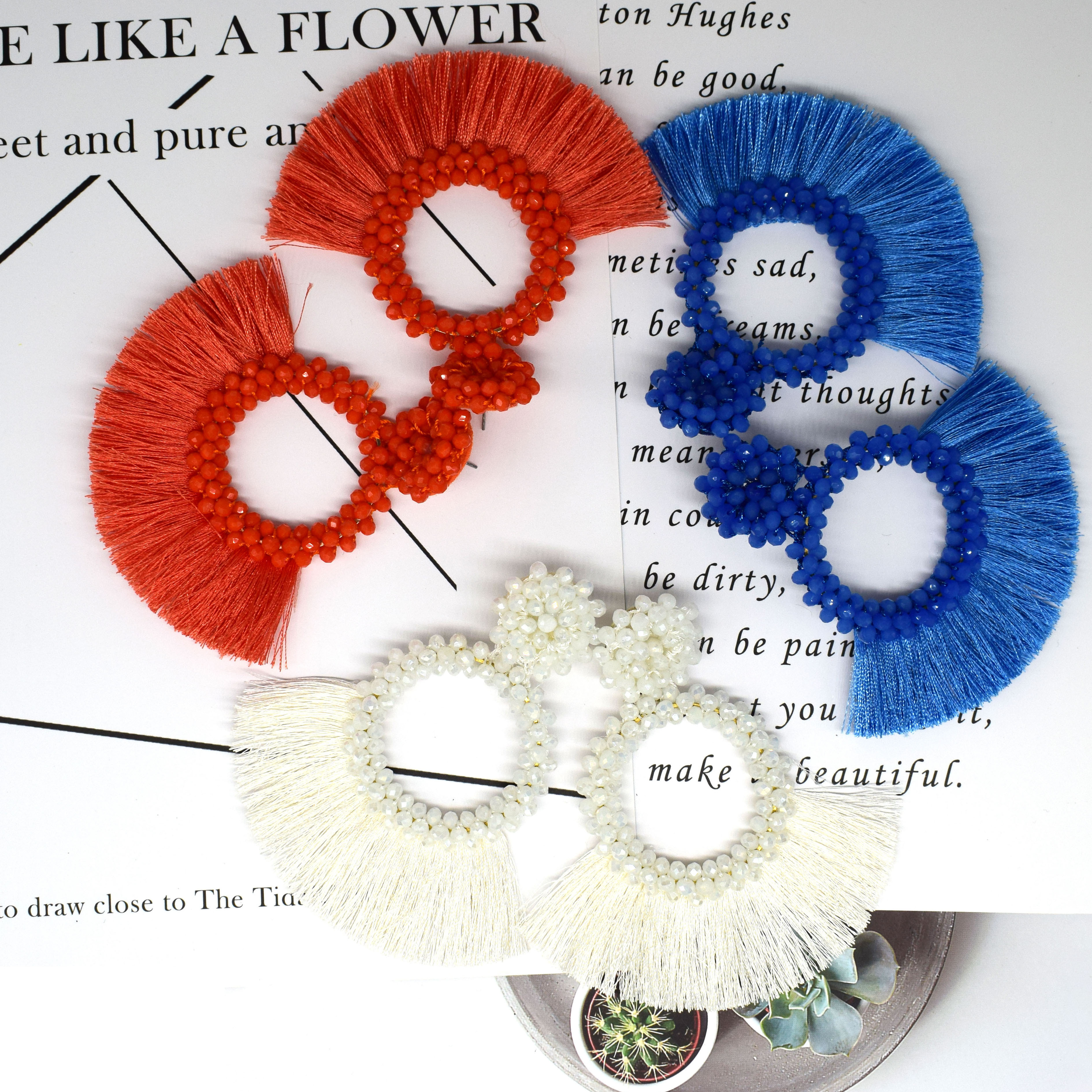 Handmade crystal earrings, creative ladies' fashion Bohemian-style earrings, trendy accessories, crystal tassel earrings detail image 1