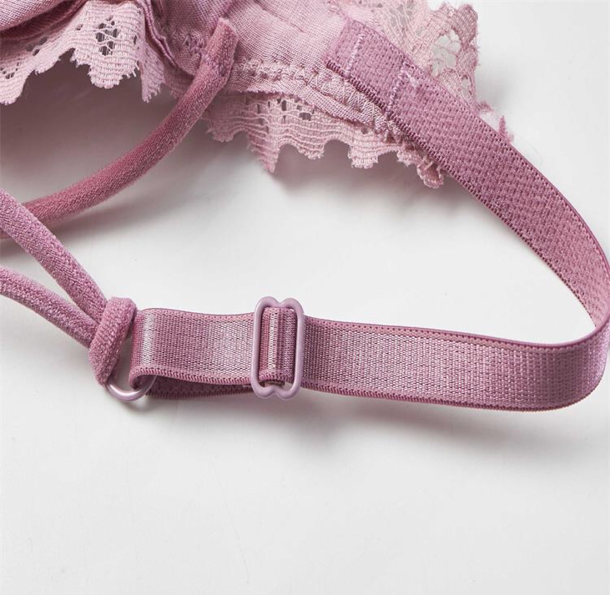 Best-selling sexy lace for women with a beautiful back and transparent strapless design Application Scenario