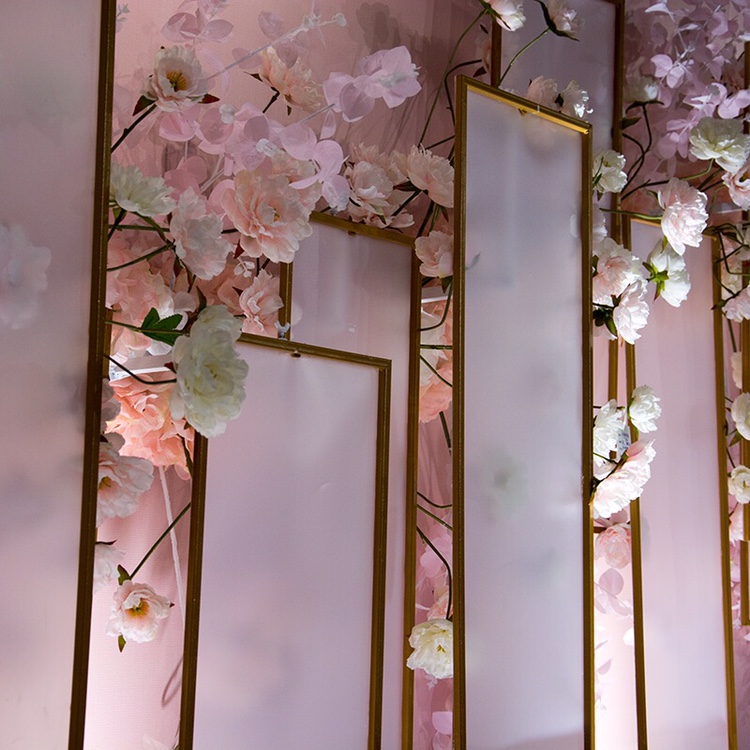 New Love River Background Wedding Props Wedding Supplies Aerial Pendant Ceiling Hanging Decoration Crystal Hotel Film Screen Application Scenario