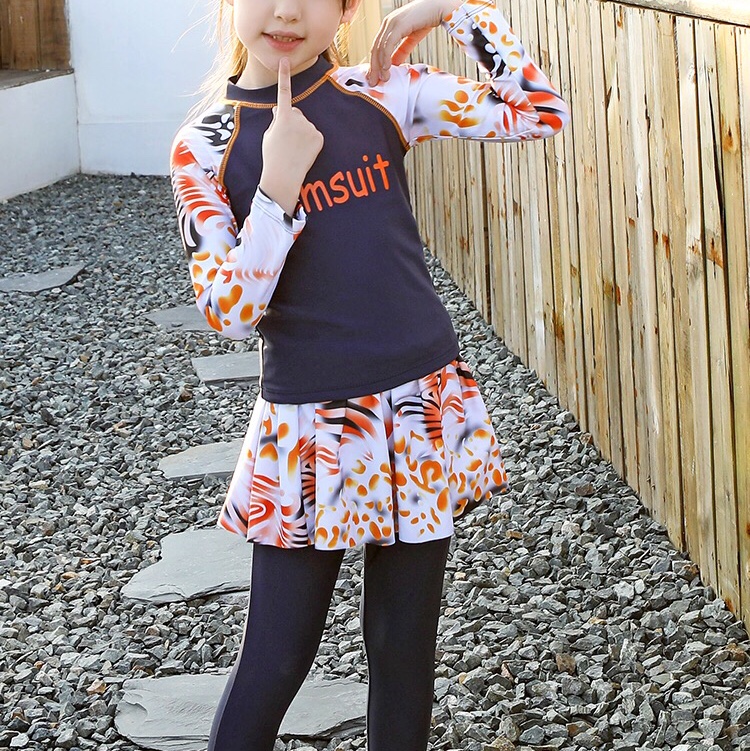 Girls' Swimsuit 2020 New Style modern bathing suit for children and children, long-sleeved trousers in three pieces