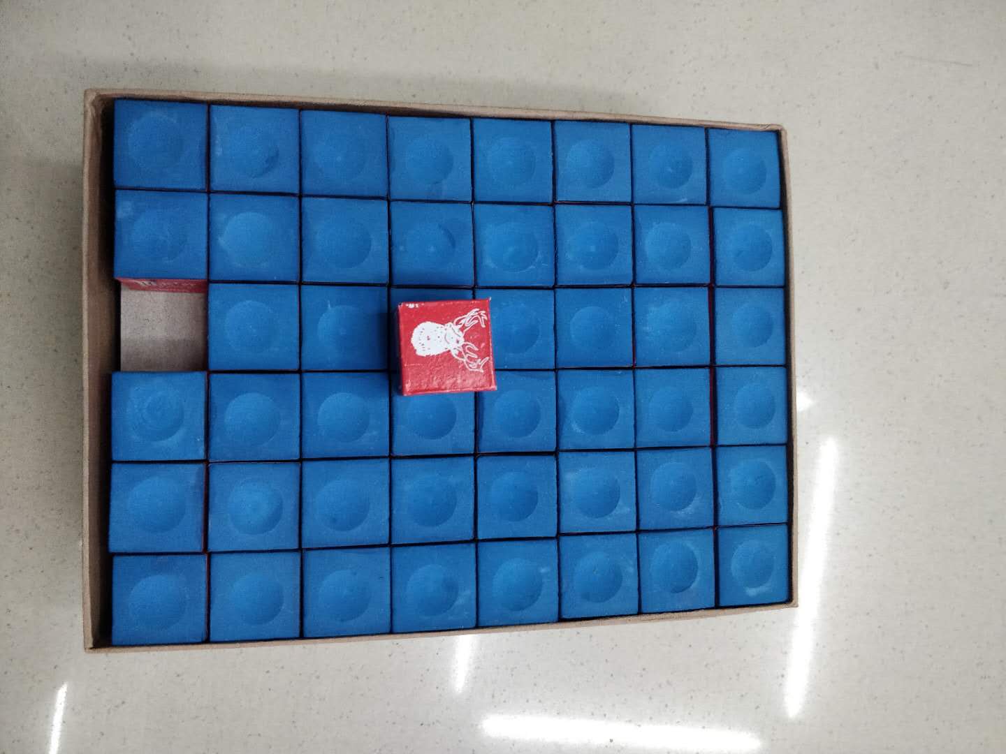 Billiards Qiao Ke powder cue powder gun powder ball room ball hall red box blue top 1 box 144