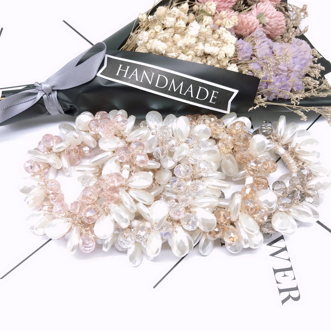 Direct sales from the manufacturer of 2020 new Korean-style fashionable and elegant ladylike pearl crystal hair bands, headbands and hair accessories