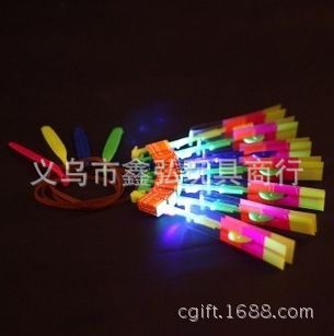 闪光飞箭橡皮筋弹射 飞箭弹弓飞天仙子发光玩具 夜市地摊爆款详情4