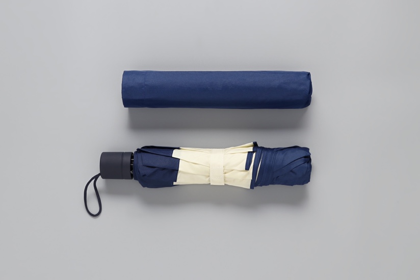 10K 68 Extra Large Triple Fold Umbrella For 2-3 People With Side Navy Blue