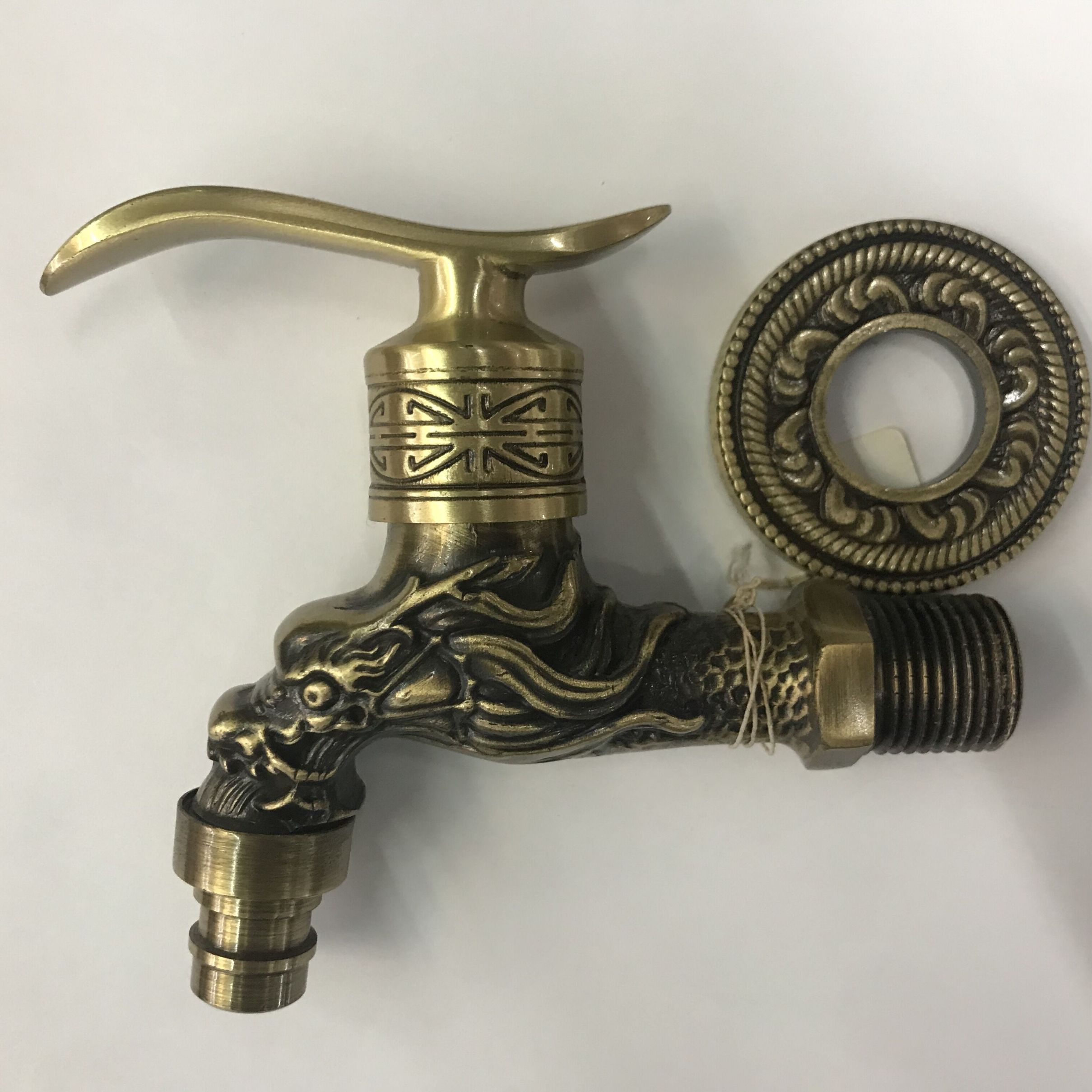 Copper faucet + copper decorative cover