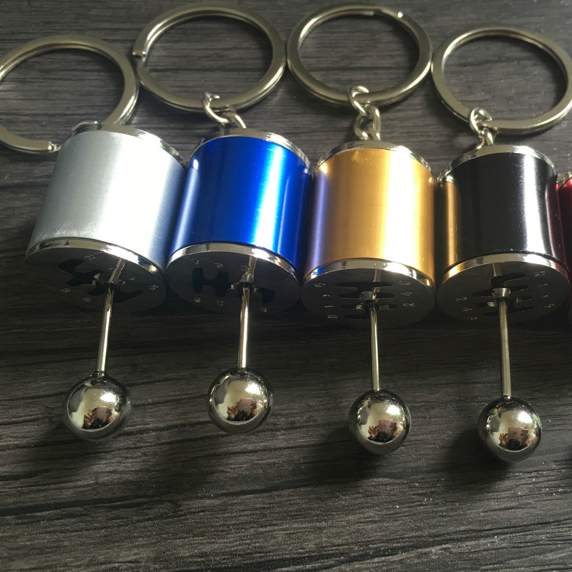 Spot metal gear shift key chain car modification key chain creative car gear can be free to shift gear pendant