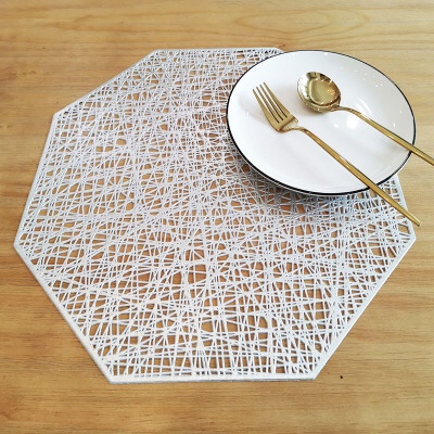 New creative placemats, octagonal hollowed-out heat insulation pads, simple Japanese anti-slip pads, PVC Western placemats, coasters and plate pads