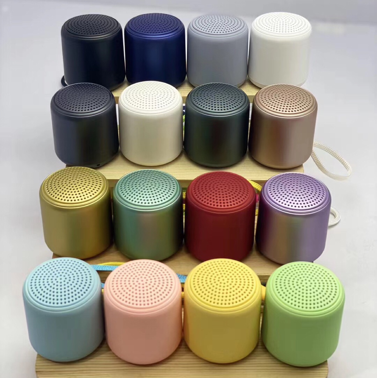The Macaron speaker