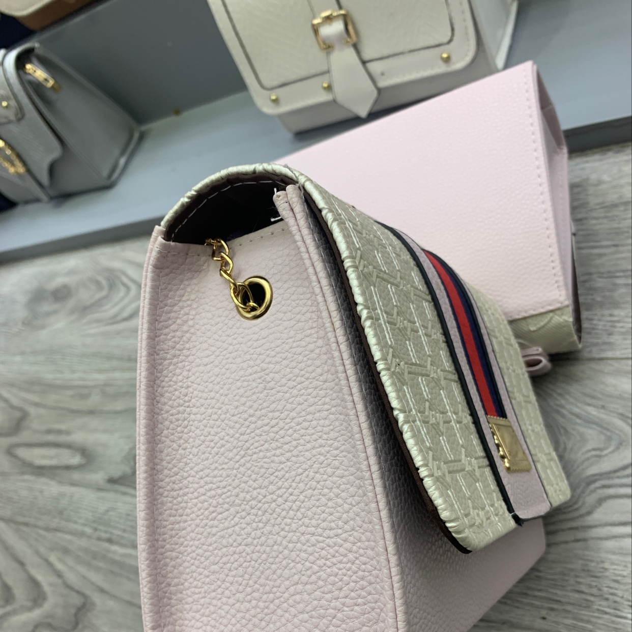 Stylish Crossbody Bag Specification drawing