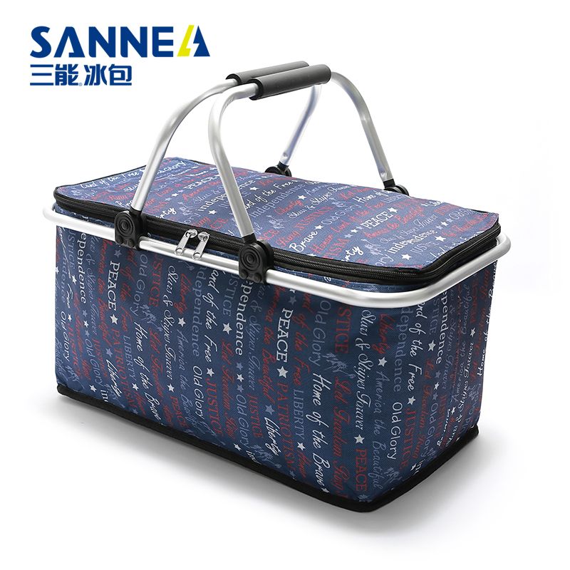 New Oxford cloth waterproof and heat-insulating basket, outdoor picnic hand-held bento bag, portable aluminum frame folding ice pack Application Scenario