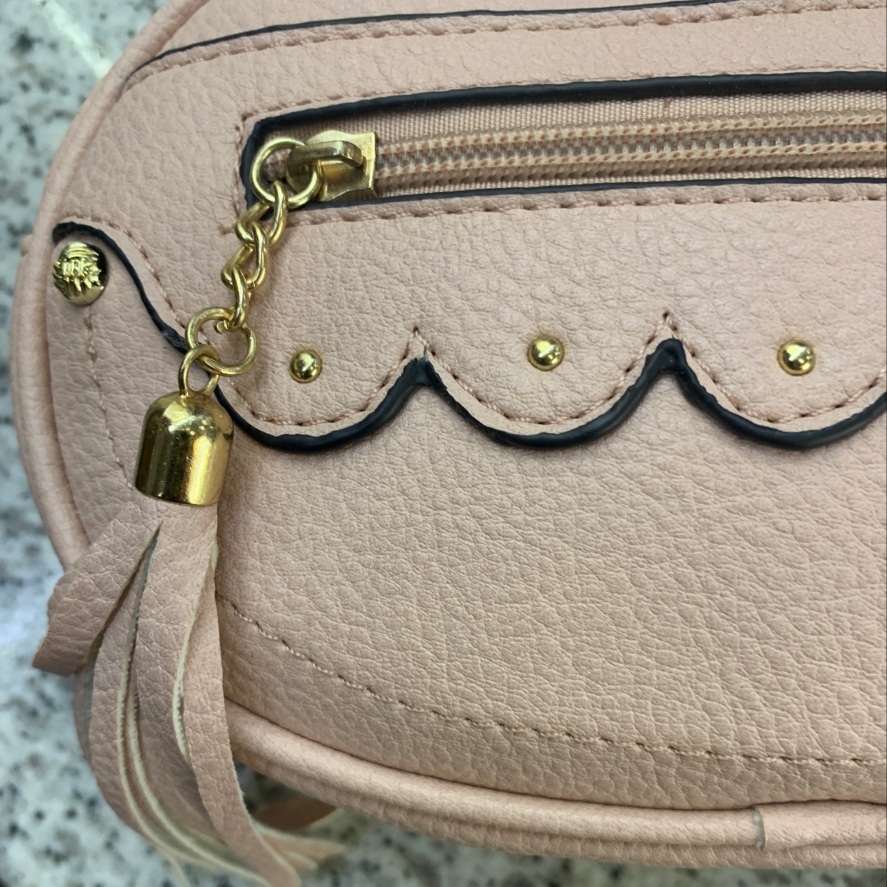Purse details Picture