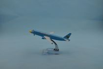 Aircraft Model (16CM Angry Birds (Blue) A320) alloy aircraft model simulation aircraft model