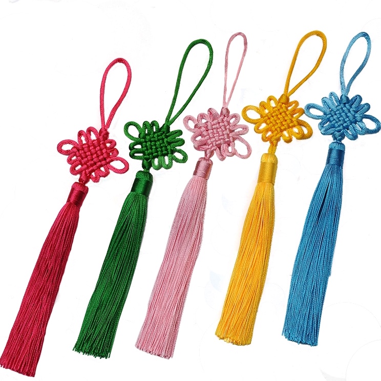 5, 6 Plates Of Chinese Knot Tassel