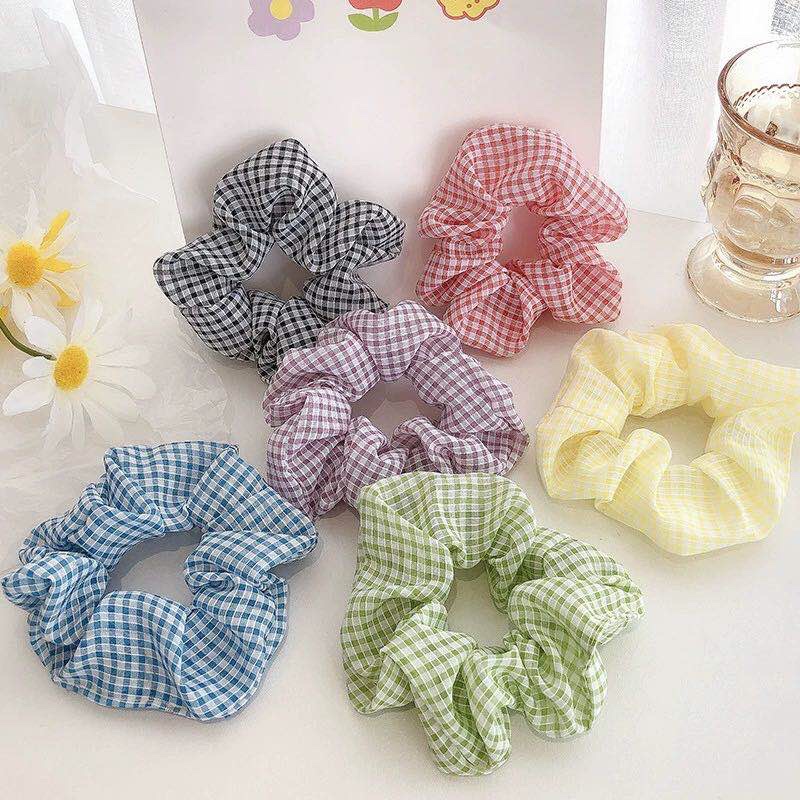 Color plaid hair loop full figure
