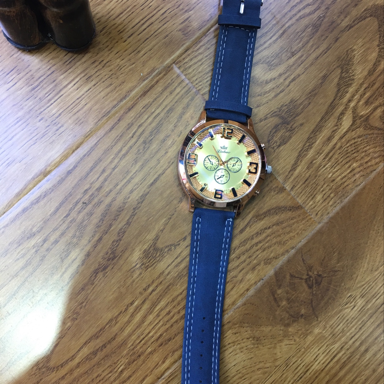 Men's double strap watch thumbnail