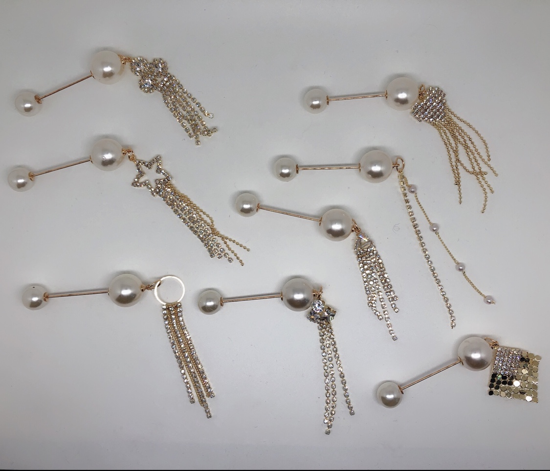 Pendant with a brooch thumbnail