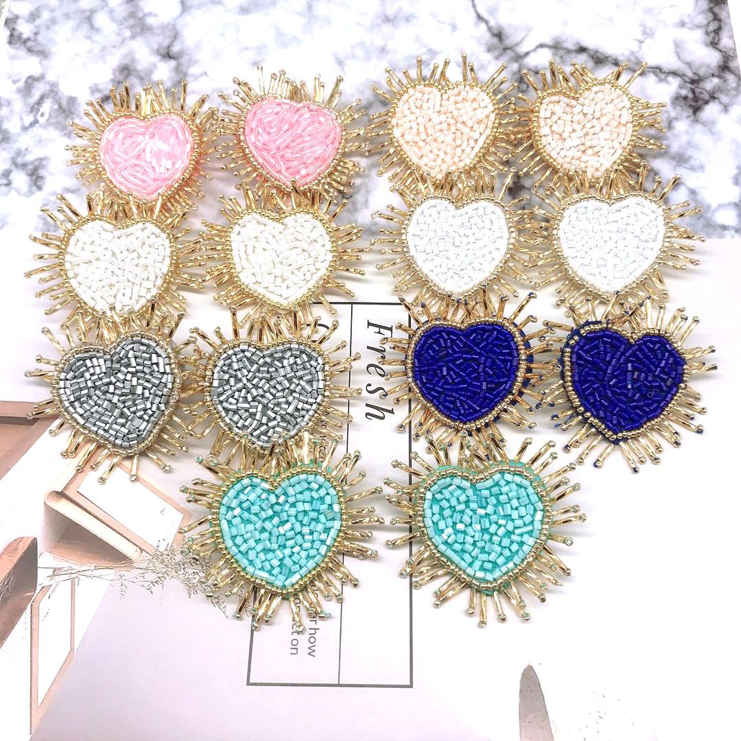 New European and American fashion handcrafted rice bead heart-shaped earrings, ethnic and exotic style earrings, handcrafted accessories in stock and wholesale