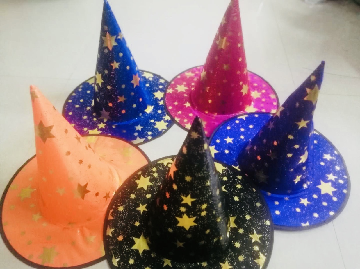 The witch wore a golden hat on Halloween