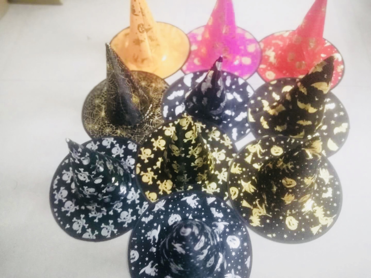 The witch wore a golden hat on Halloween Specification image