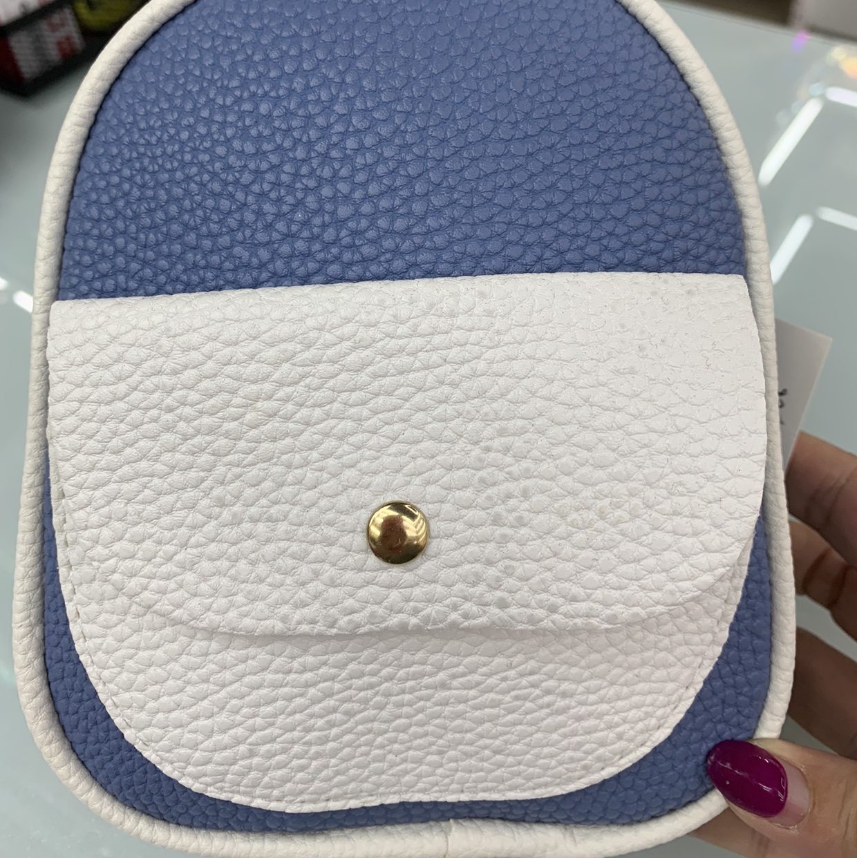 Classic Shoulder Bag Presentation