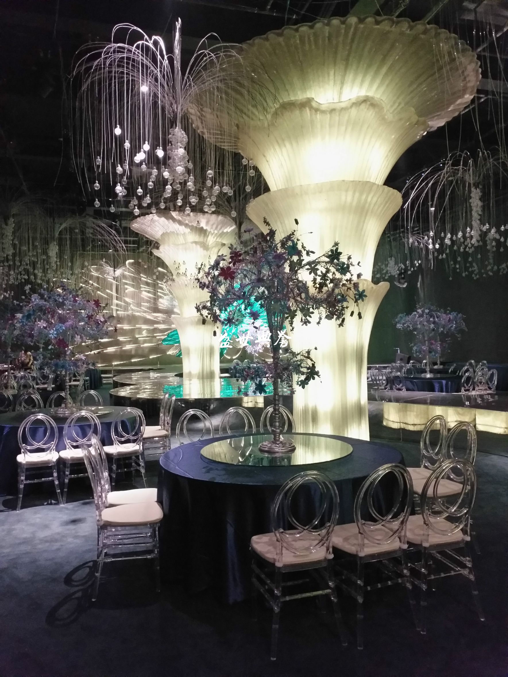 义乌外贸出口亚克力竹节椅度假酒店户外婚礼水晶椅拆装树脂椅直销详情9