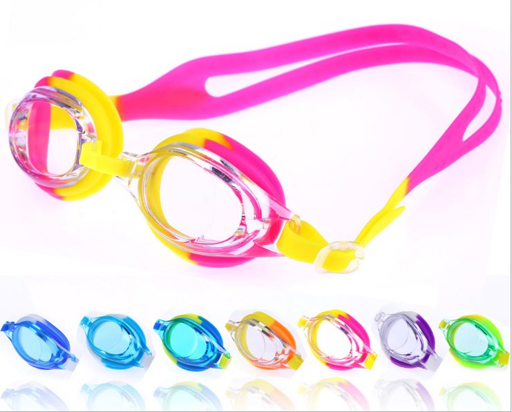 Swimming glasses for children adjustable goggles are waterproof, ultraviolet and fog resistant