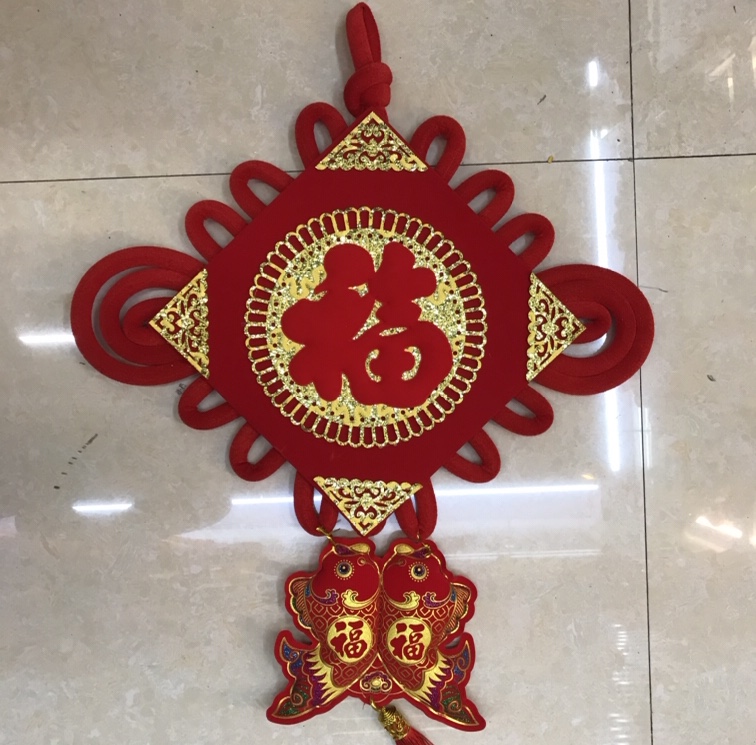 50 Pisces offer blessings and hang fish