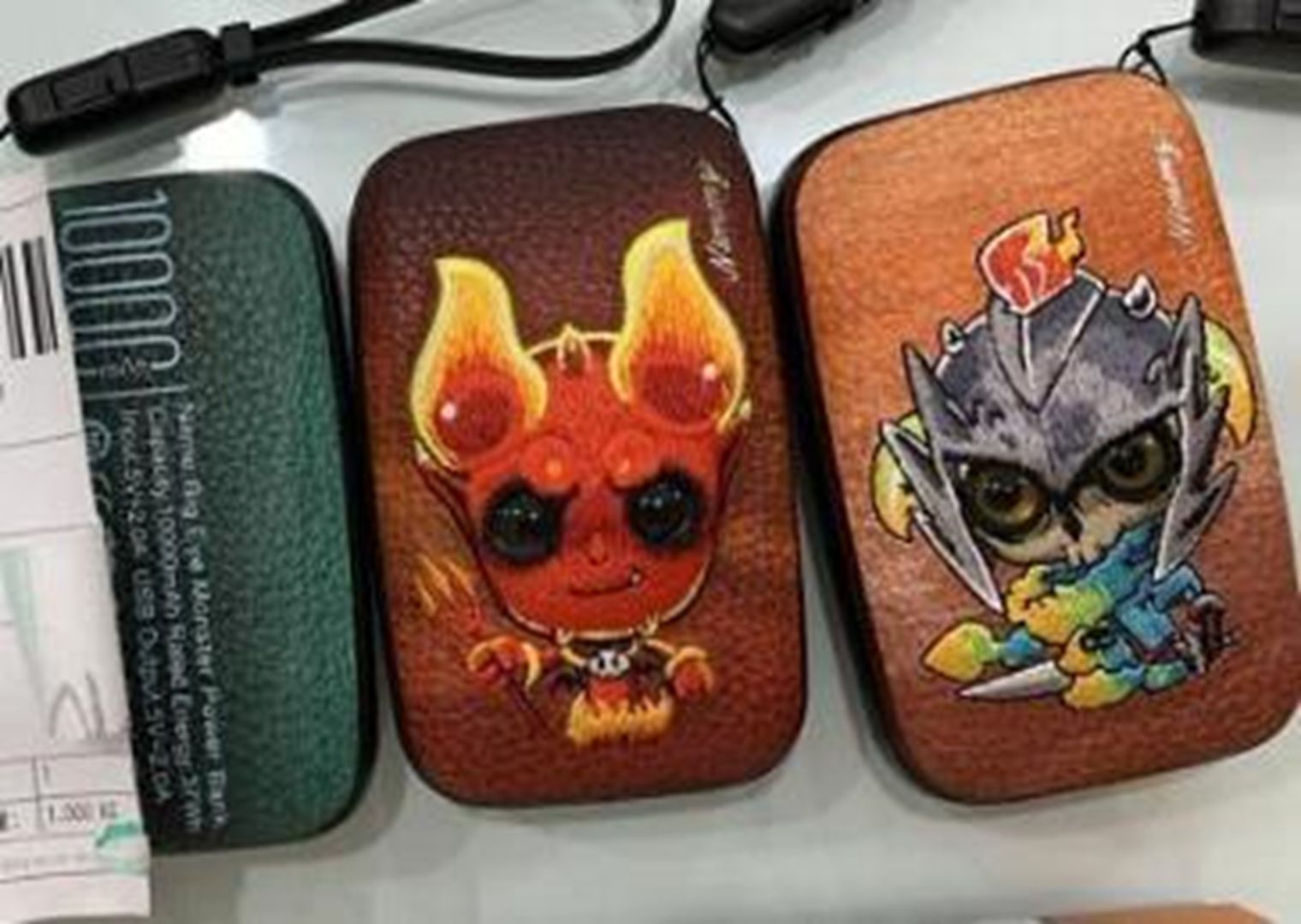 Yiwu Selection Flying Dolphin Embroidery mobile power supply /FB0130/17596 full figure