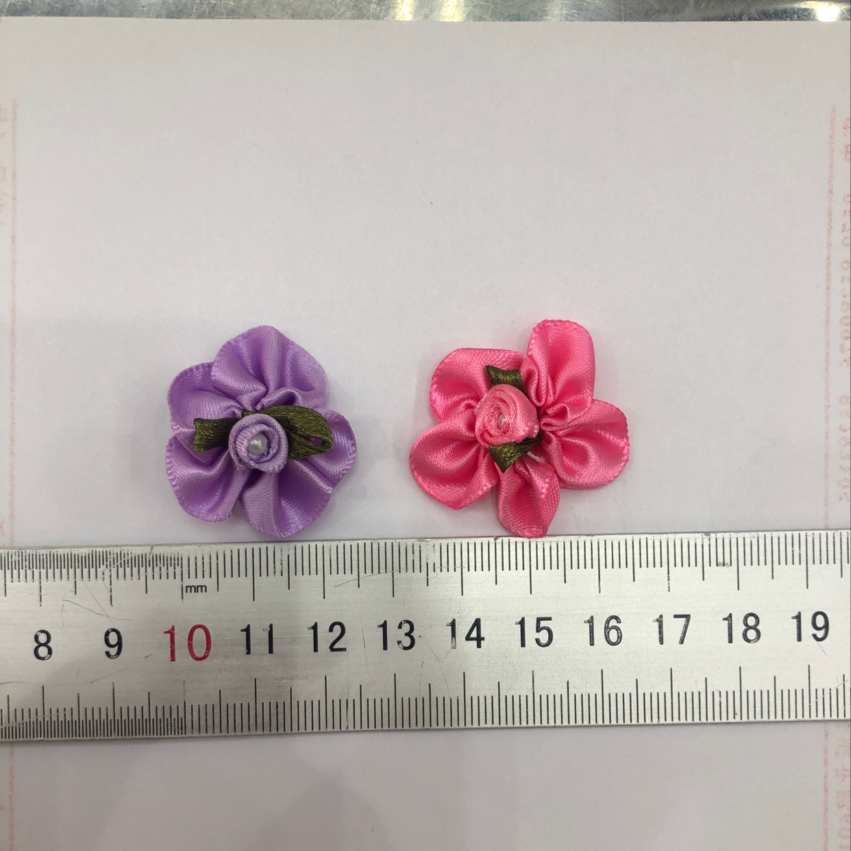 Five pieces of backhand pearl flowers details Picture